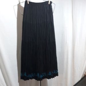Cadillac Ranch long skirt size large